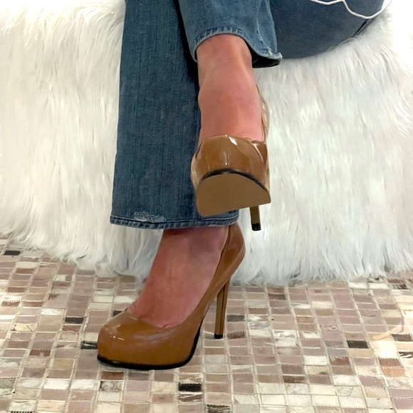 Steve Madden 8.5 nude platform heels - Picture 16 of 16